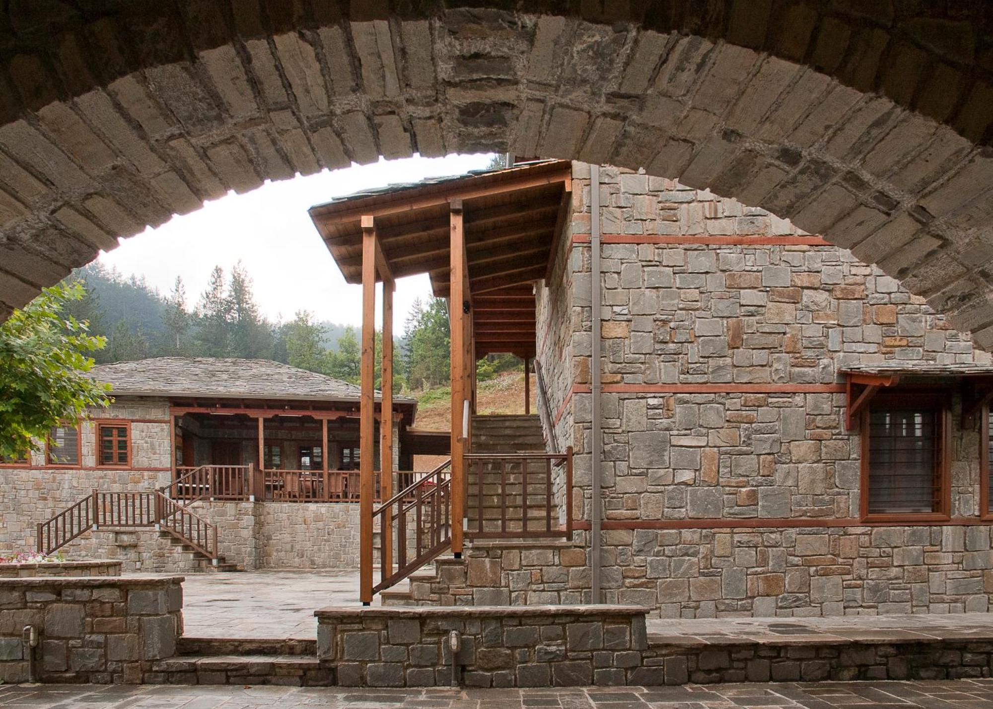 ווֹבוסה Kerasies Guesthouse מראה חיצוני תמונה