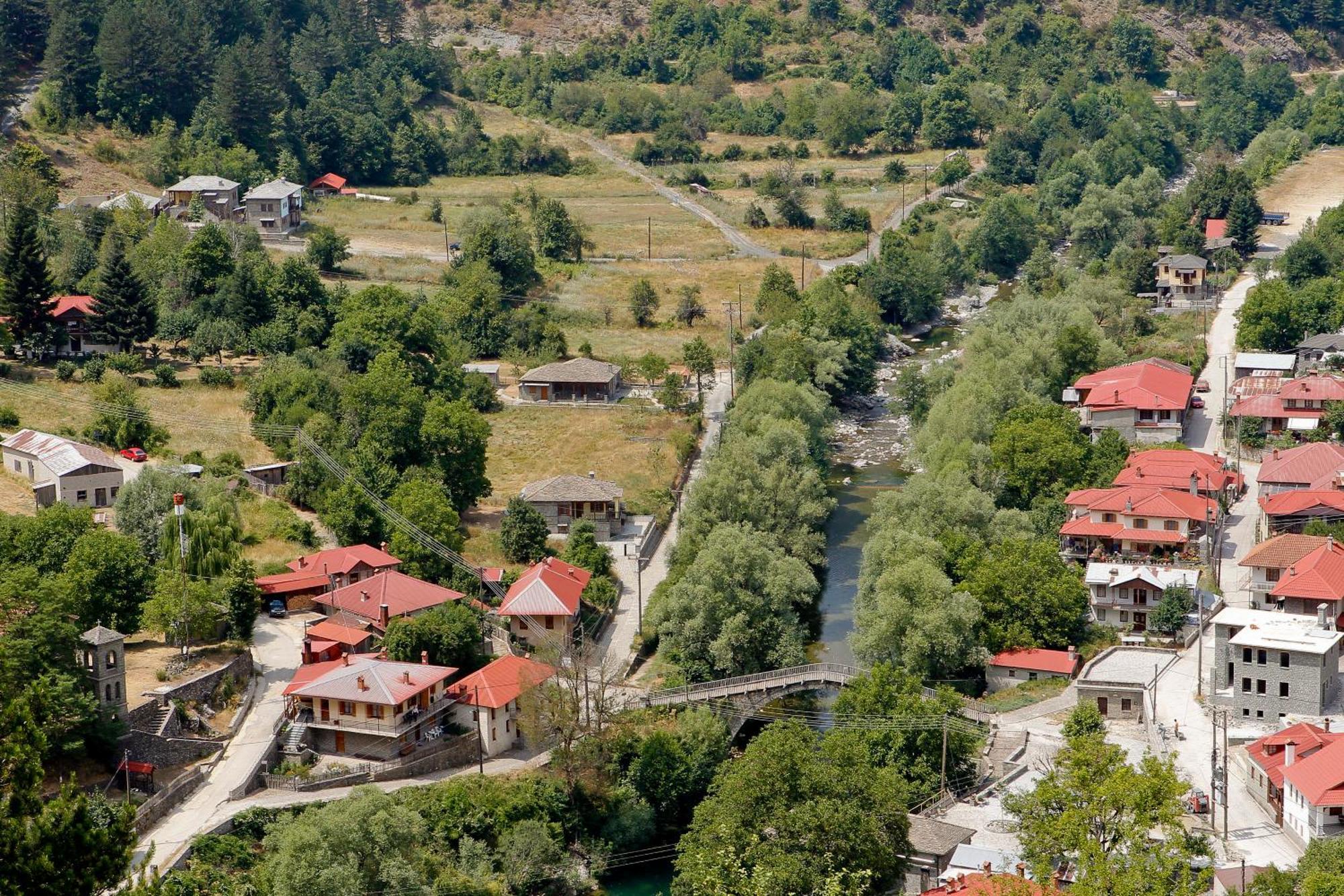 ווֹבוסה Kerasies Guesthouse מראה חיצוני תמונה